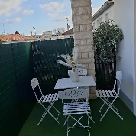 Le Paisible Apartment Poitiers Exterior photo